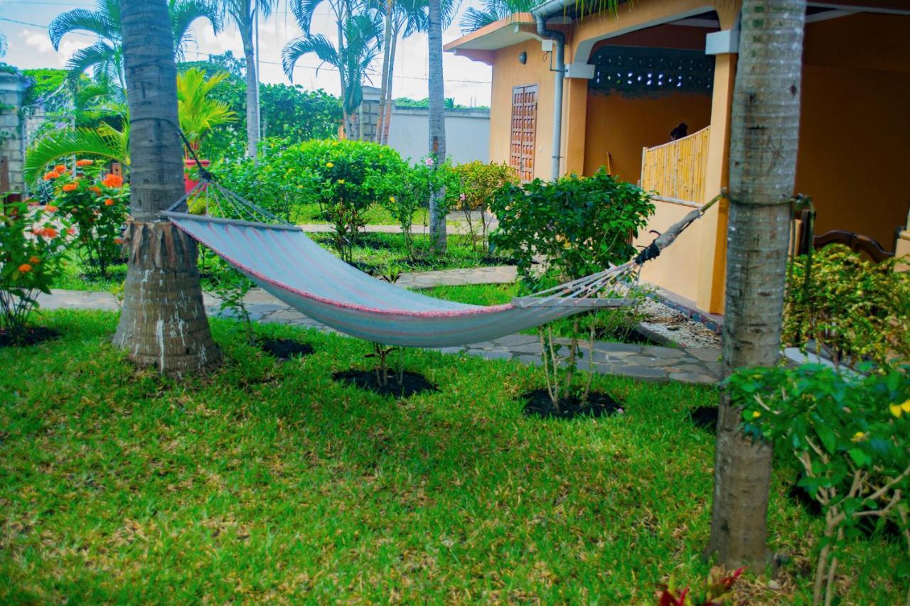 Fleurs D'Ylang Hotel Nosy-Be Exterior foto